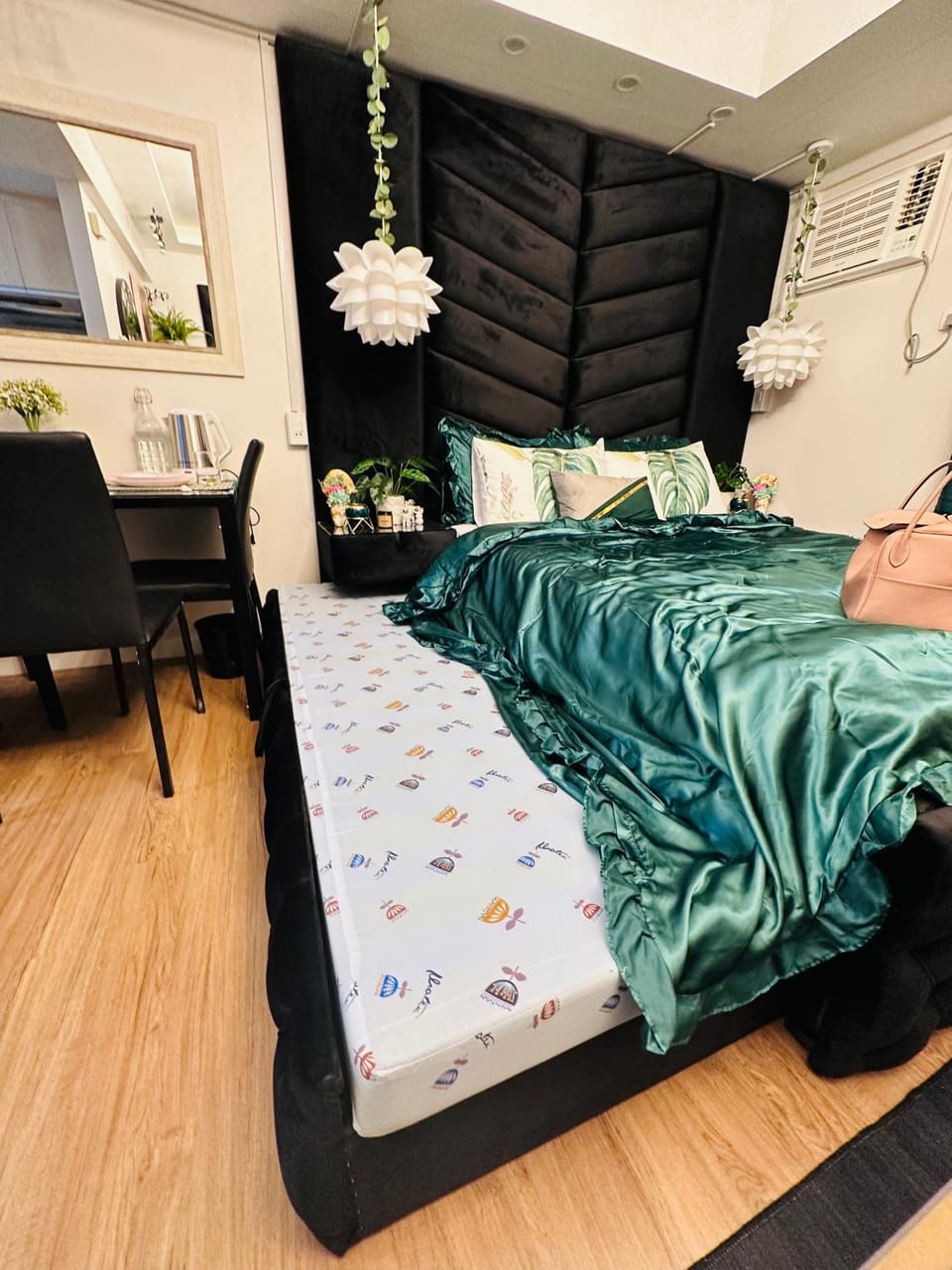 Queen Size Studio in Solinea, Cebu City Apartment hotel in Lapu-Lapu City