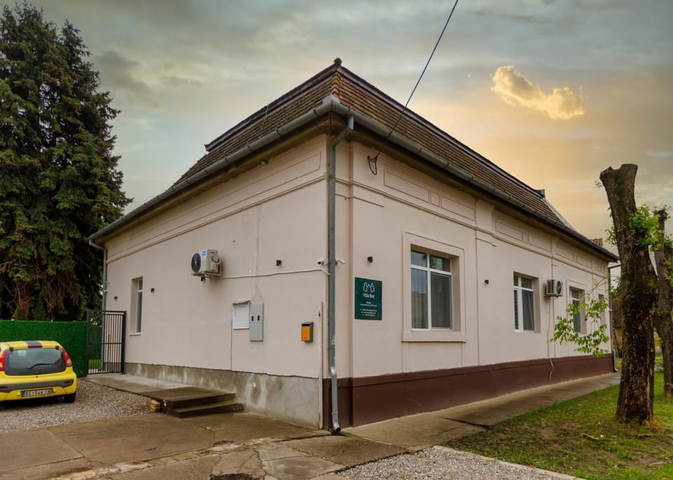 Property building, Location, Parking