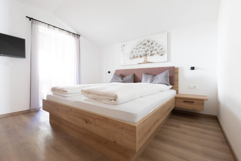 Living room, Bedroom