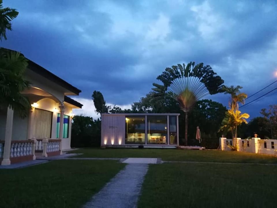 Property building, Night