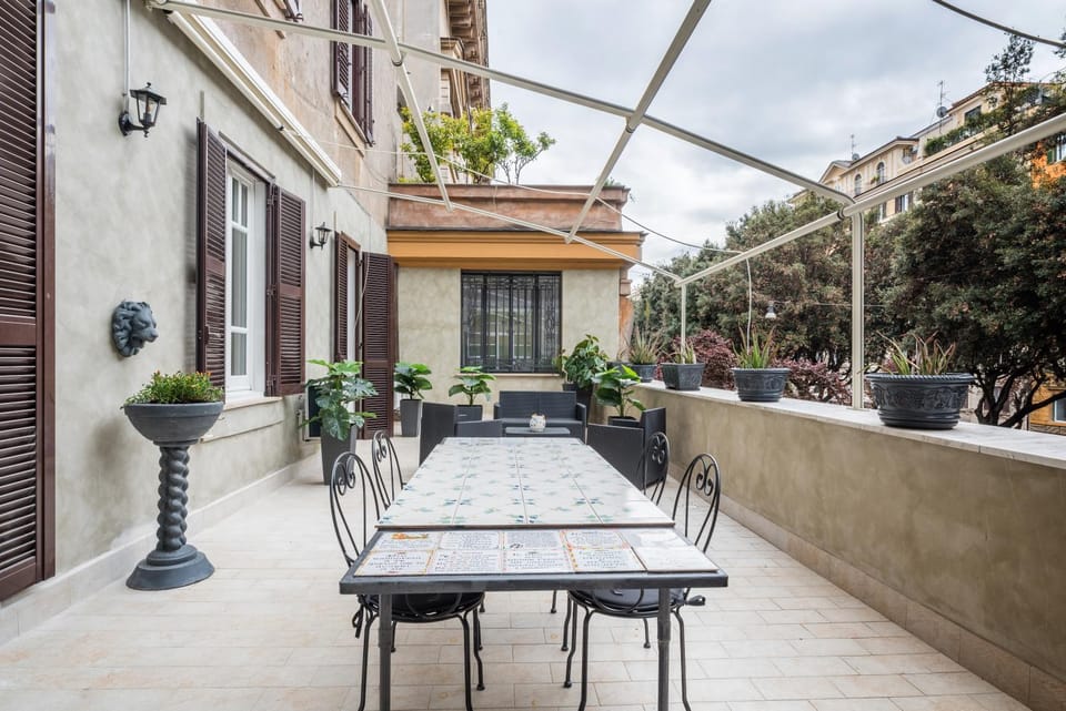 Patio, Balcony/Terrace, Dining area