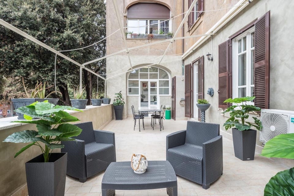 Patio, Balcony/Terrace