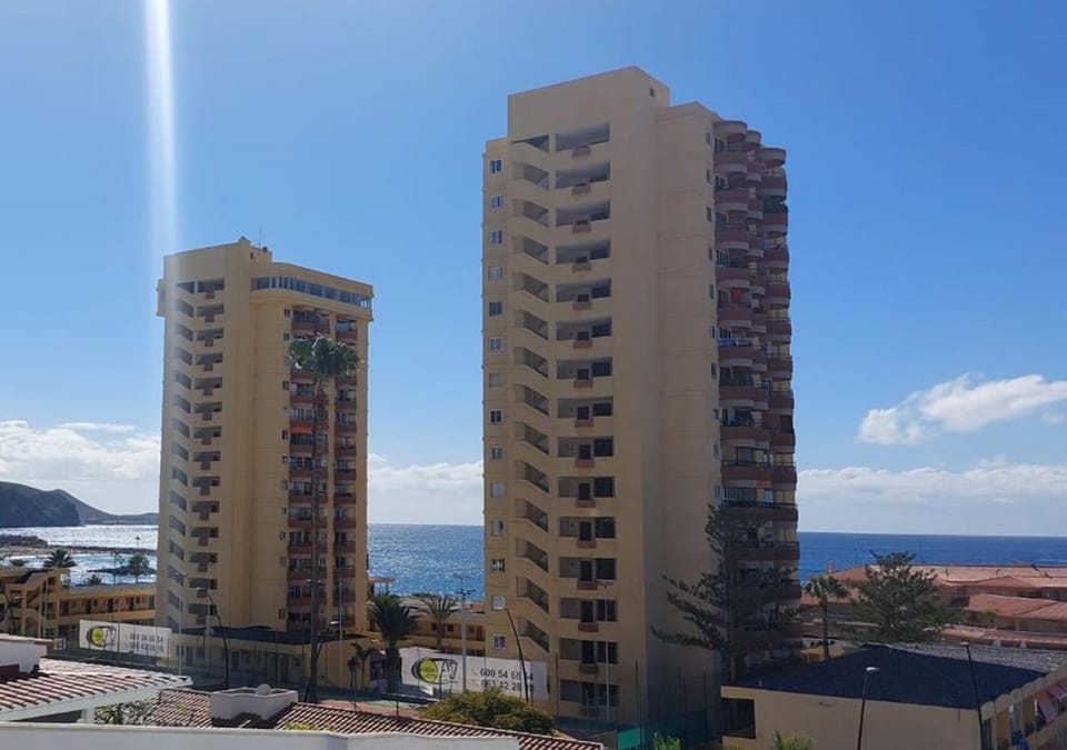 Estudio en Torres del Sol en lado del mar Apartment in Playa de las Americas