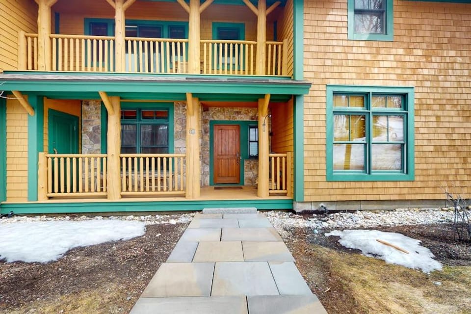Vermont Mountain Chalet House in Vermont