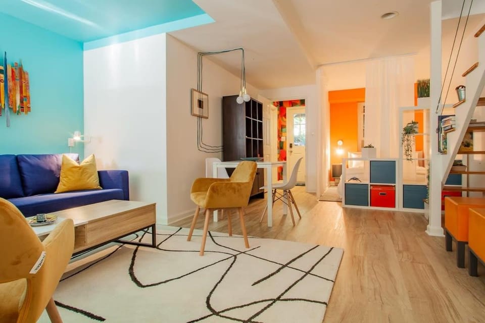 Over the Moon About C Adams Morgan METRO subway Rock Creek Park Apartment in Arlington