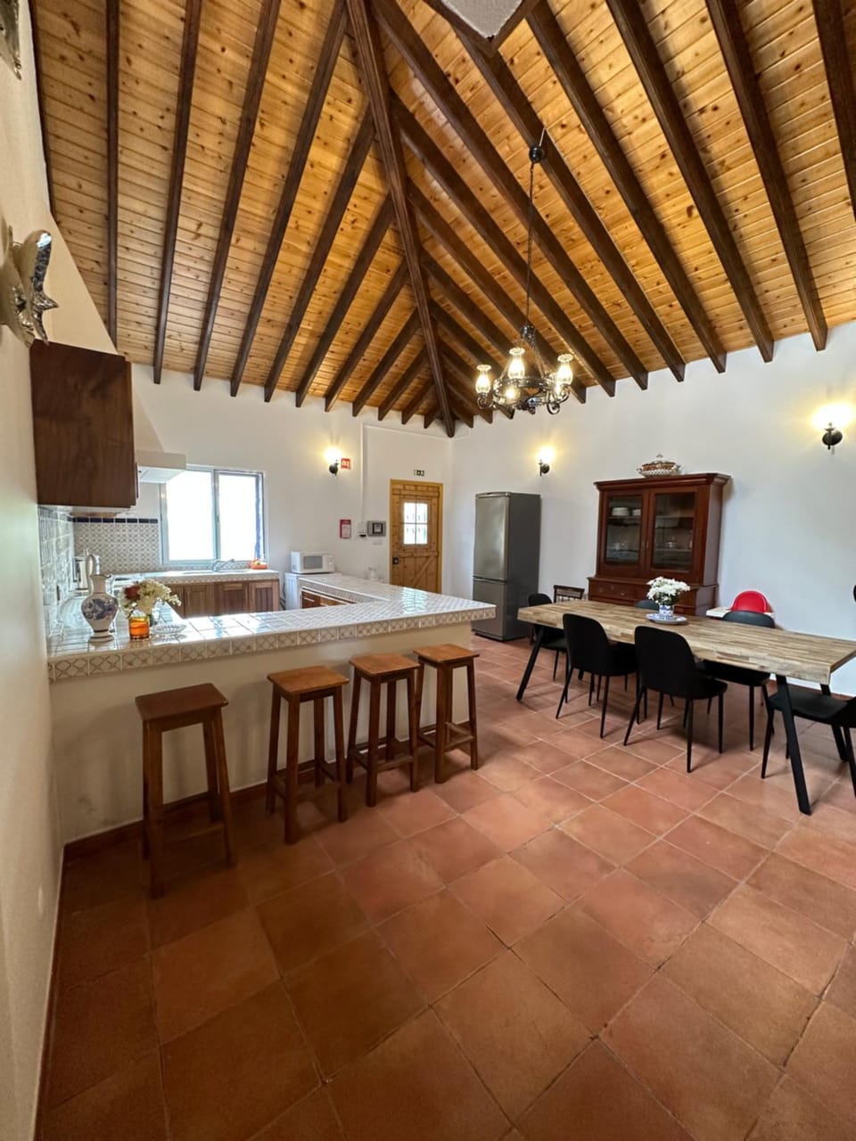 Kitchen or kitchenette, Seating area, Dining area