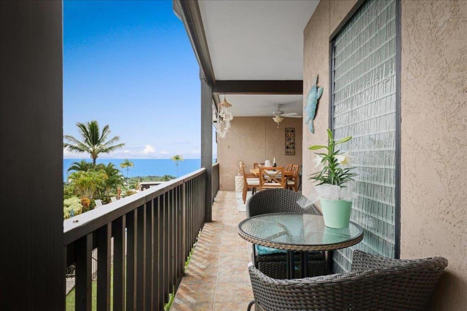 Kona Westwind 6 Incredible Ocean Views Corner Unit House in Holualoa