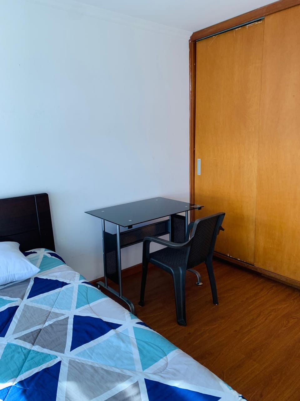 Bed, Photo of the whole room, Seating area, Bedroom, hair dresser, wardrobe