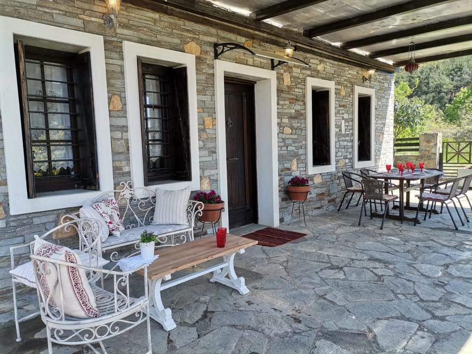 Property building, Balcony/Terrace