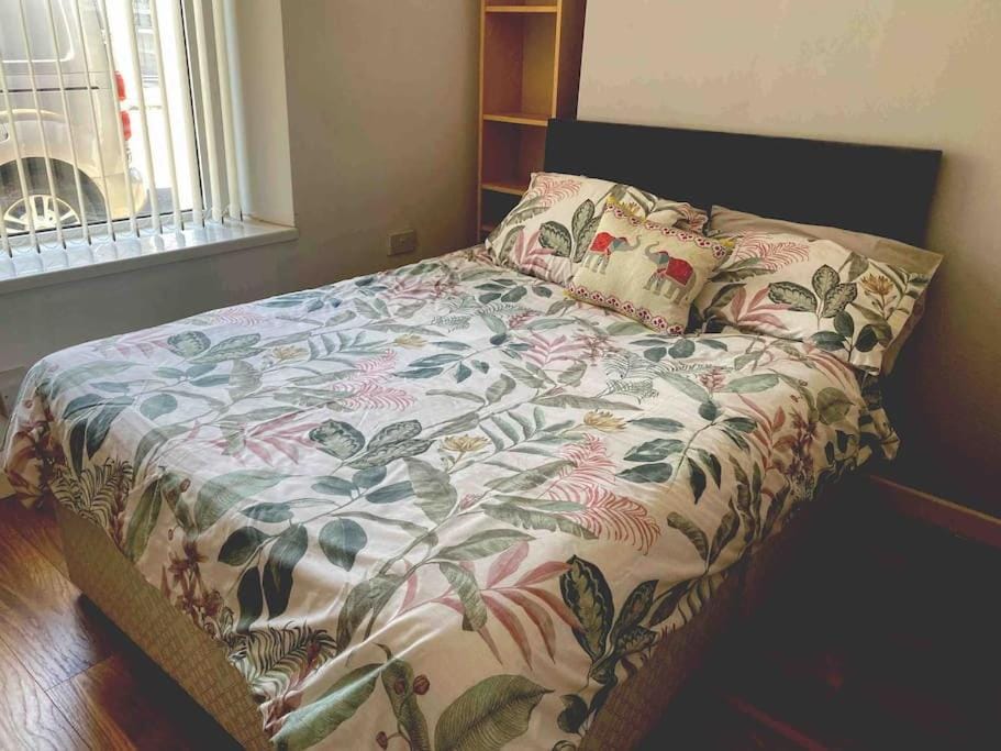 Swansea City Centre - 4 Bed Townhouse House in Swansea