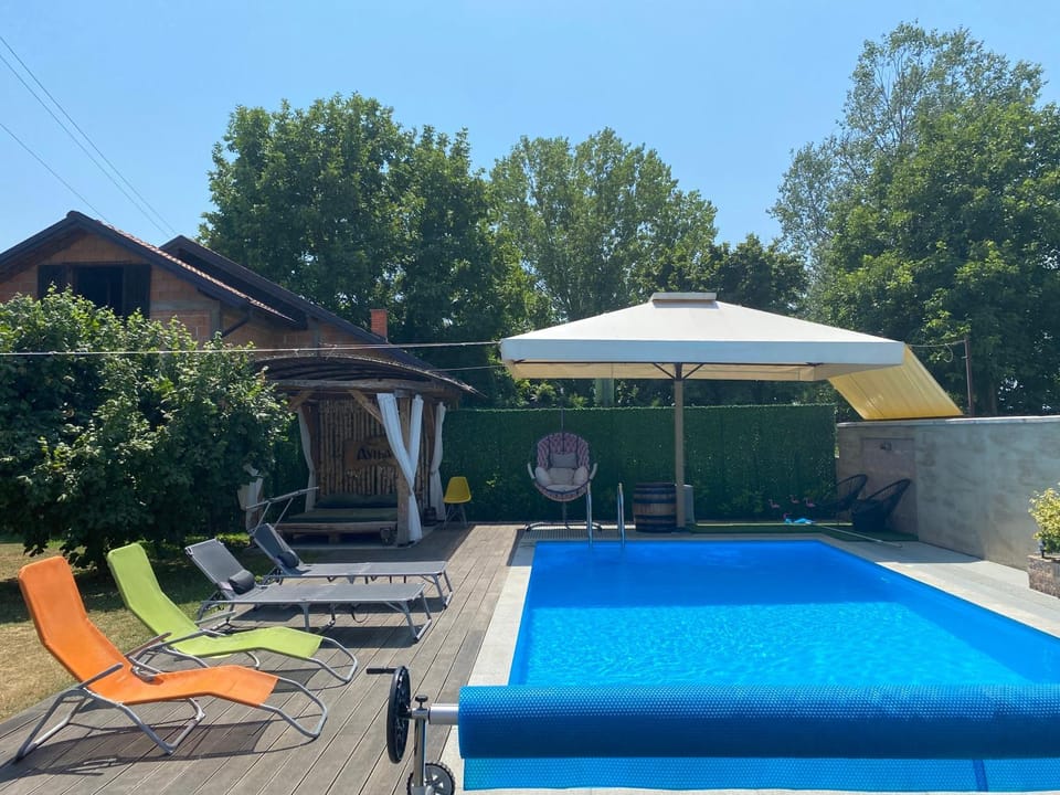 Patio, Day, Garden view, Pool view, Swimming pool, sunbed