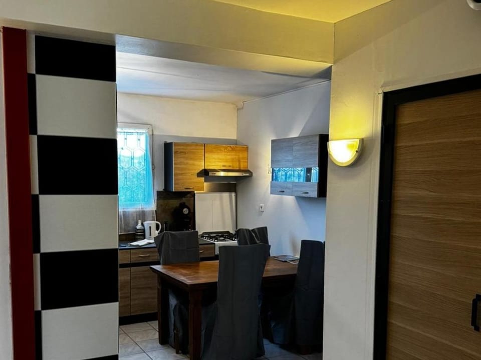 Rêves de vie le "figuerolles" avec terrasse et parking privés Bed and Breakfast in Cassis