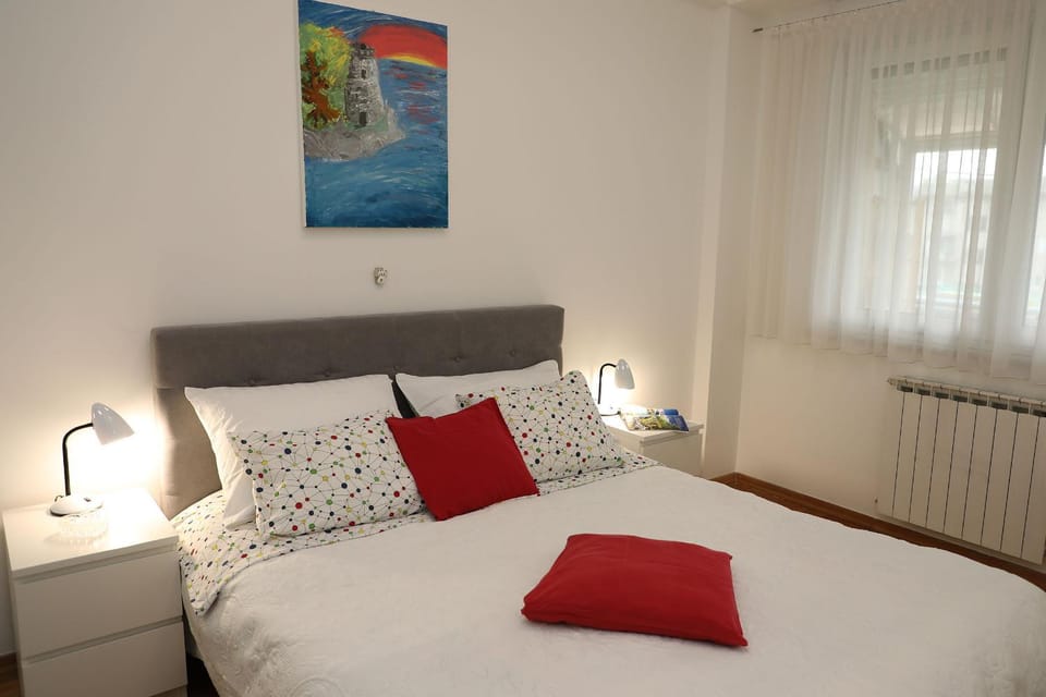 Bed, Bedroom, internet