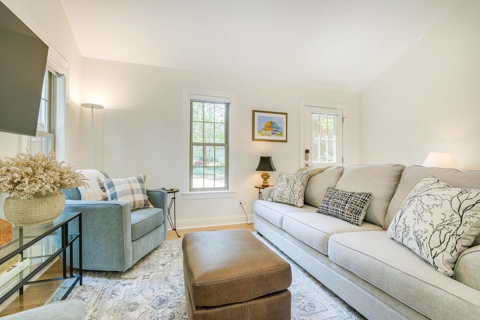 Beautiful Raleigh Cottage Rental: 5 Mi to Downtown House in Raleigh