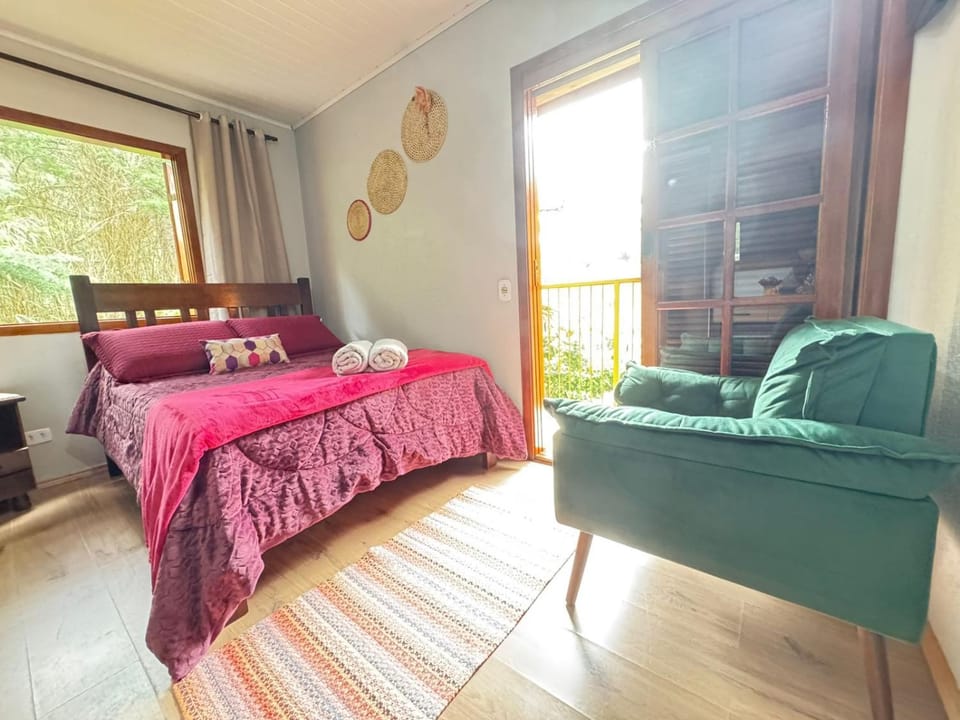 Casa Conforto 8 min do centrinho by HospedaHost House in Campos do Jordão