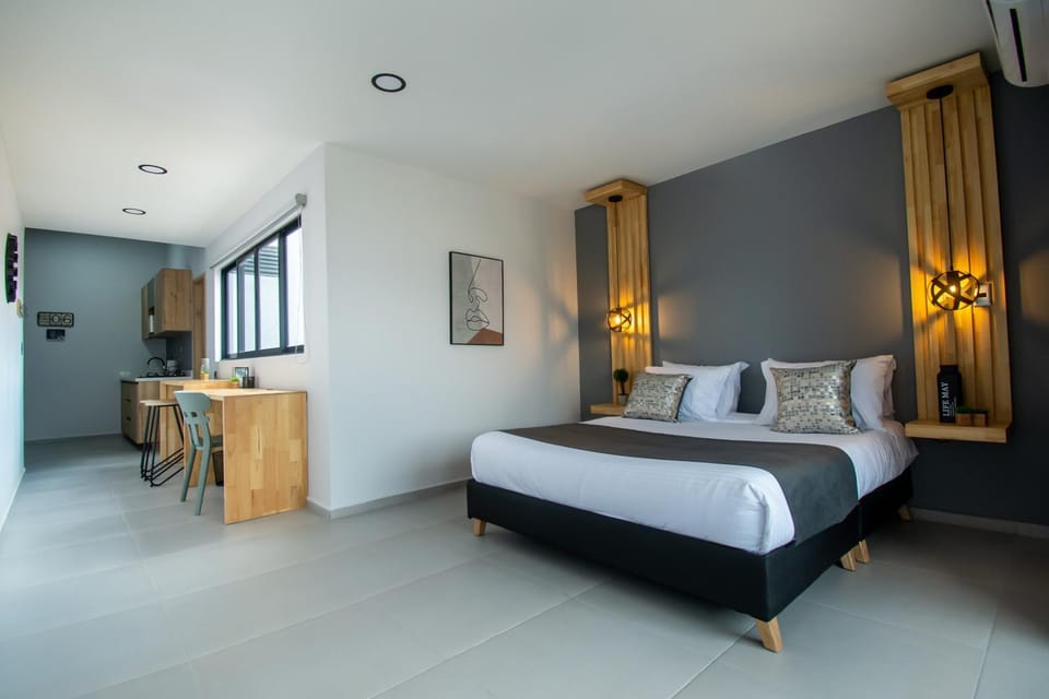 Photo of the whole room, Bedroom