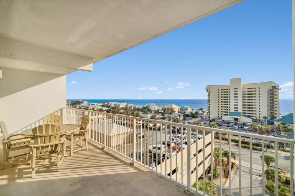 Keep It Beachy at Laketown Wharf #611 by Nautical Properties Vacation Rentals House in Panama City Beach