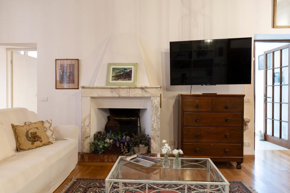 La Piccola Atene Agorà Centro Storico Pietrasanta Apartment in Pietrasanta