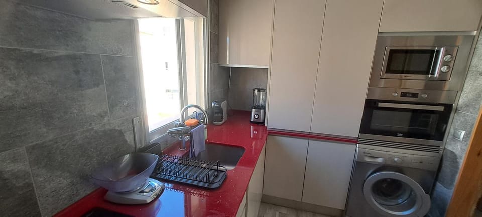 Coffee/tea facilities, Kitchen or kitchenette, minibar, pet friendly, stove, toaster, washing machine