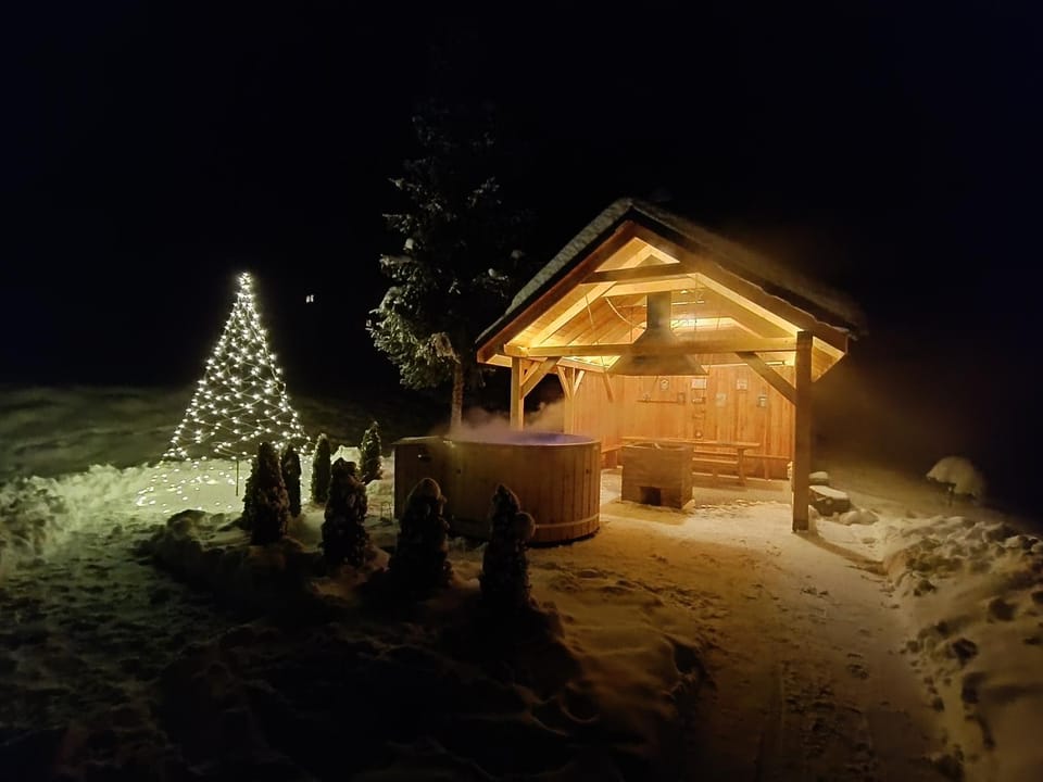 Beskidzka Stodoła przy szlaku z pięknym widokiem House in Poland