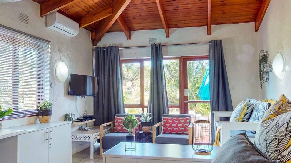 Living room, air conditioner