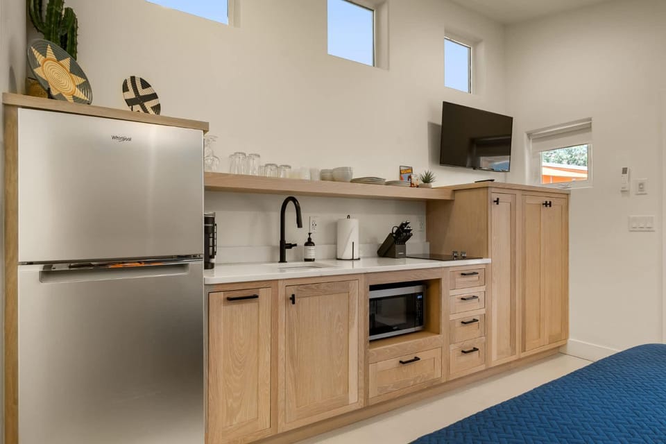Downtown Kokopelli West #10 - Newly Remodeled Stylish Studio House in Moab