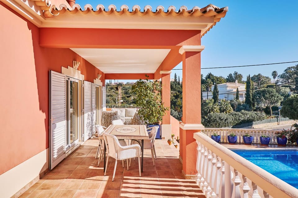Balcony/Terrace, Dining area