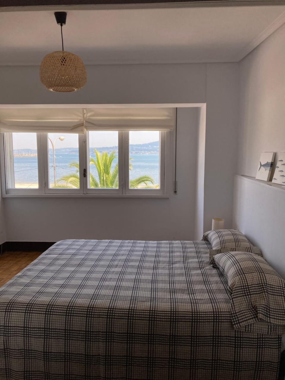 Photo of the whole room, Bedroom, Sea view