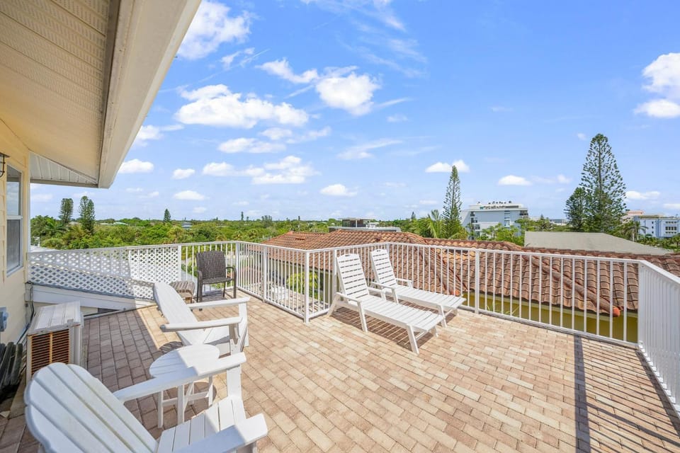 Siesta Sun Apartment in Siesta Beach