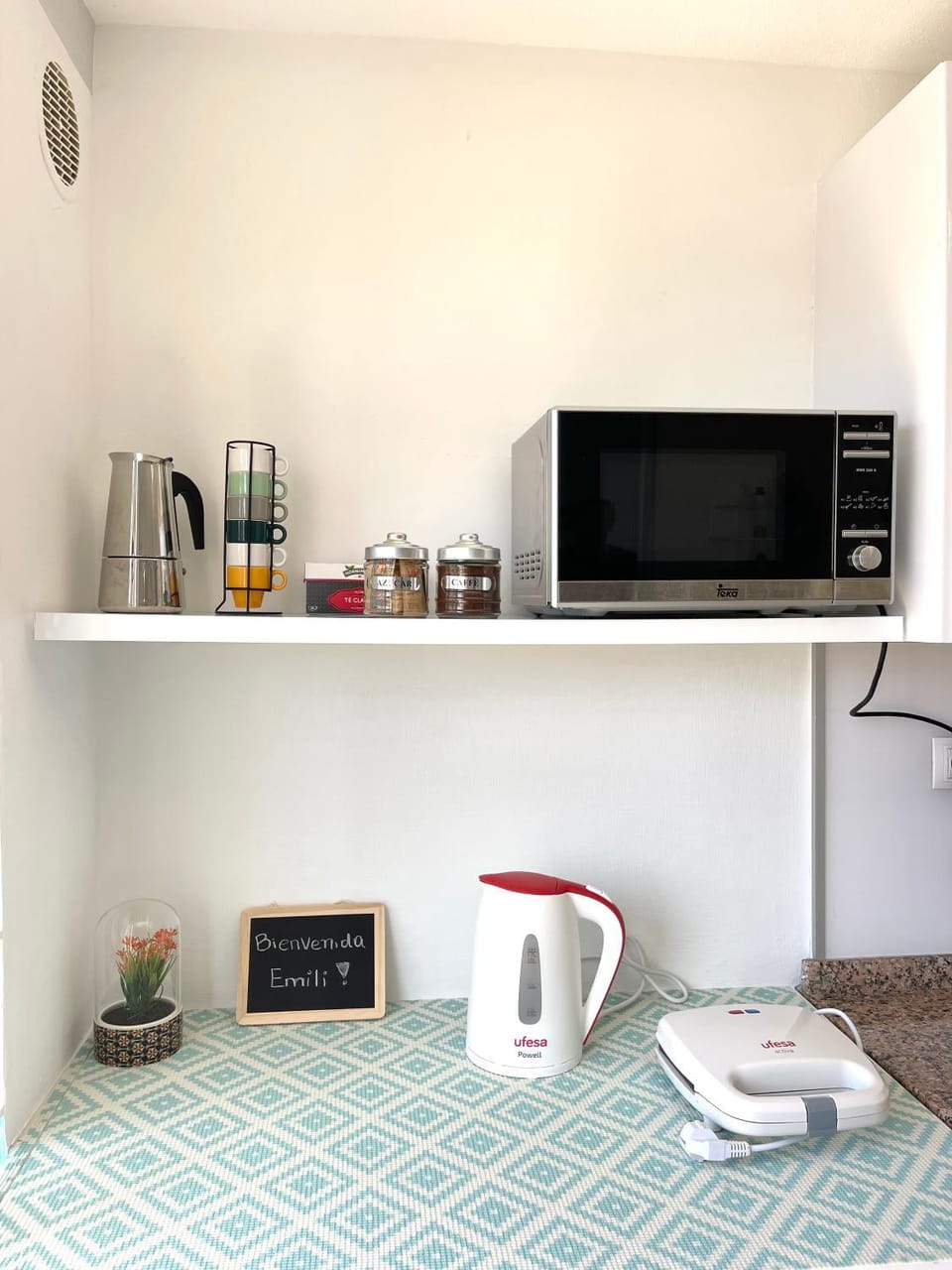 Coffee/tea facilities