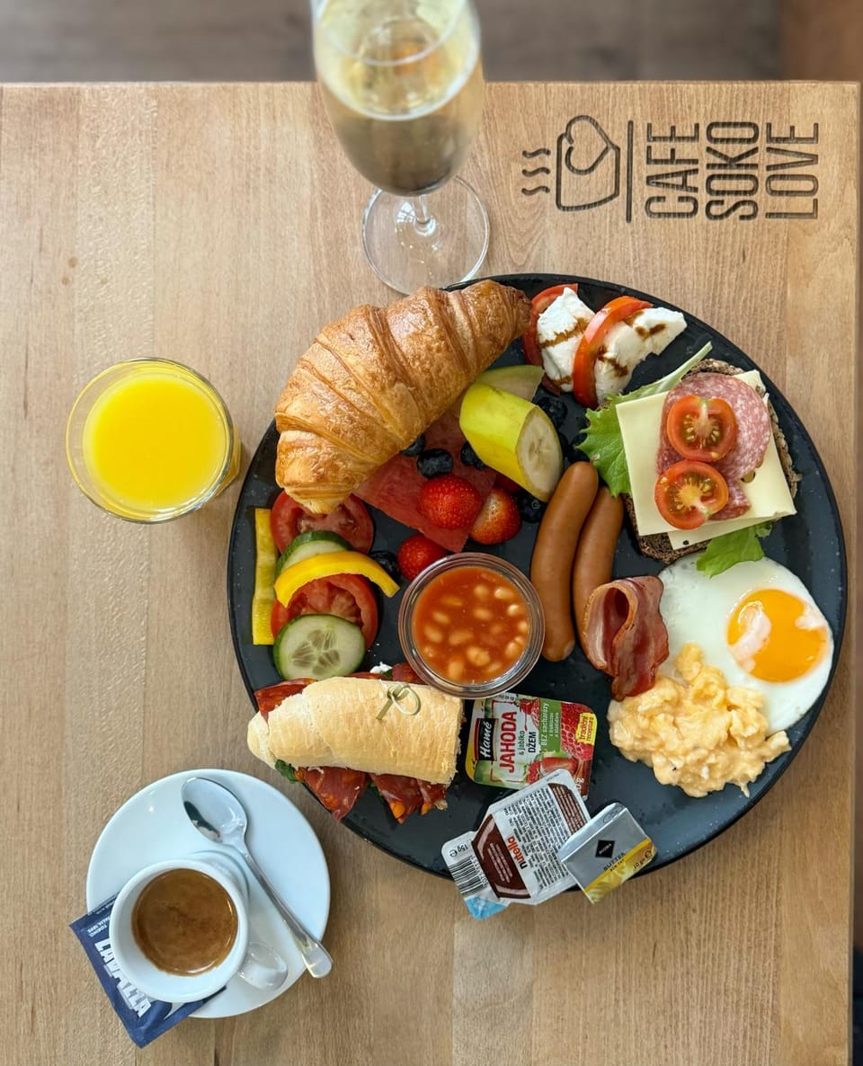 Hotel & Cafe SokoLOVE Apartment in Czechia
