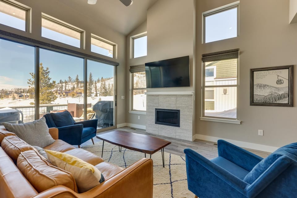 Fraser Vacation Rental - Shuttle to Winter Park! House in Fraser