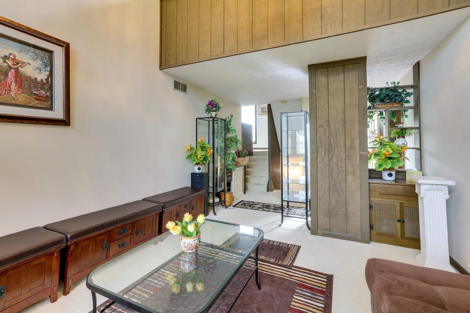 Frankfort Home with 3 Balconies - 3 Mi to Downtown House in Frankfort