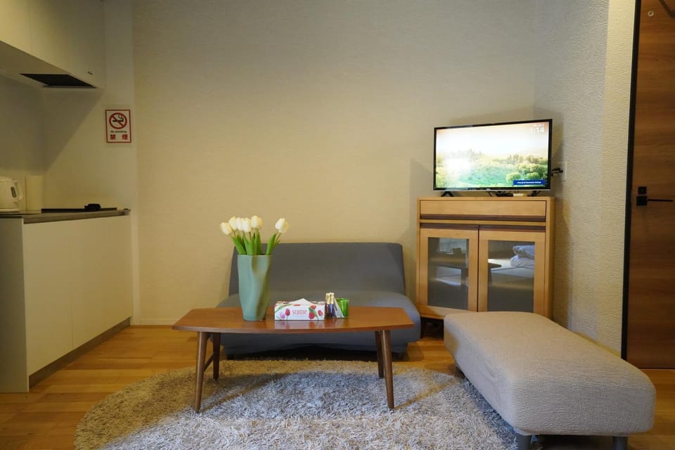 Communal lounge/ TV room