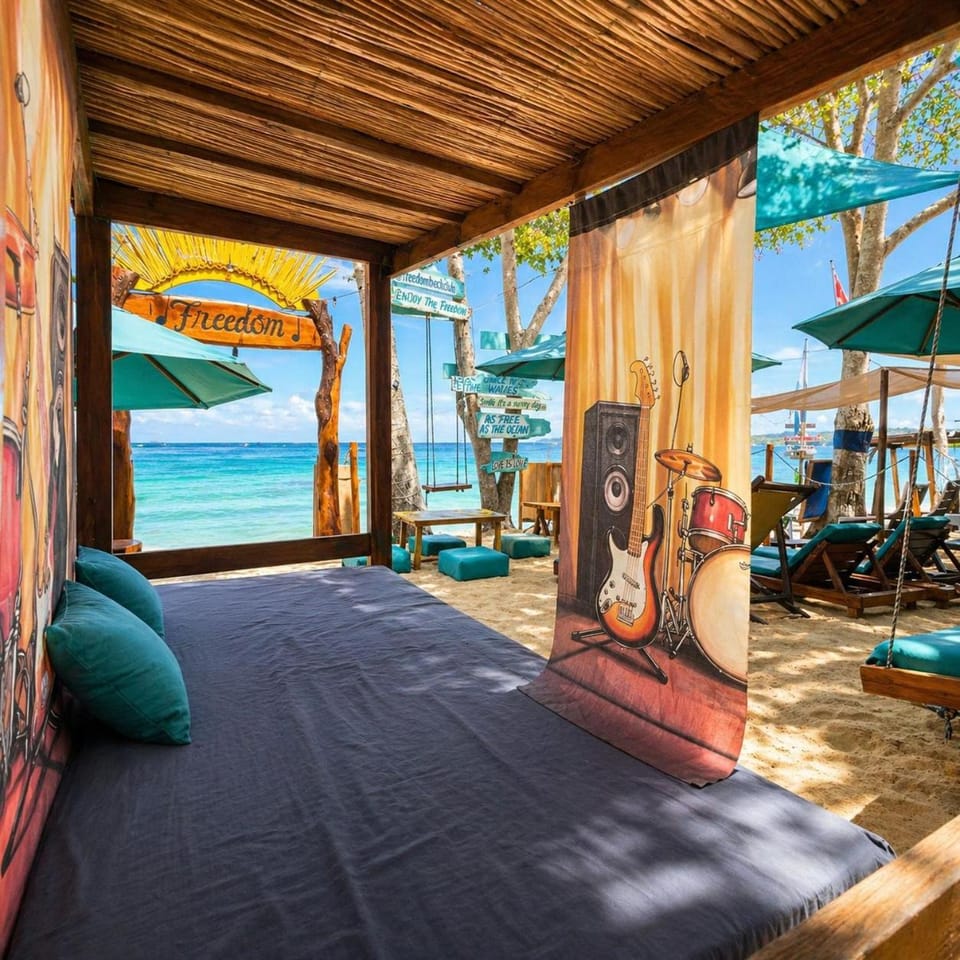 Freedom Beach Club Inn in Bolivar