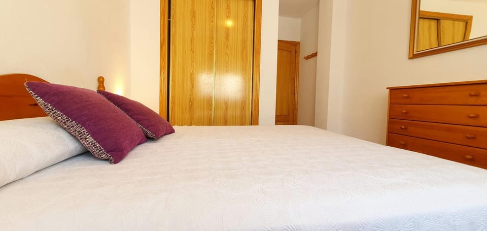 Bed, Bedroom, wardrobe