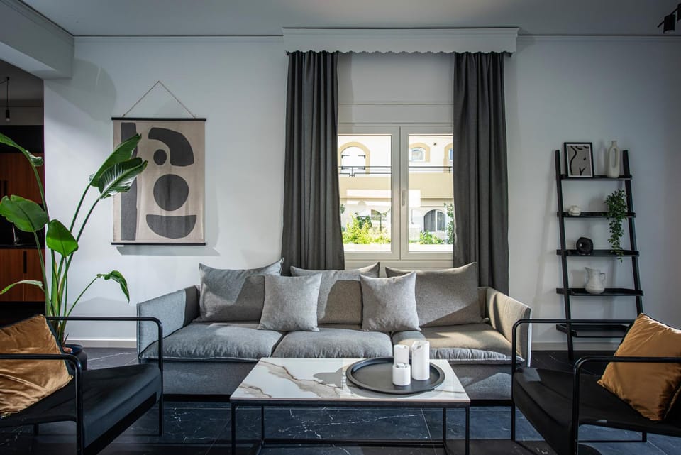 Living room, Seating area