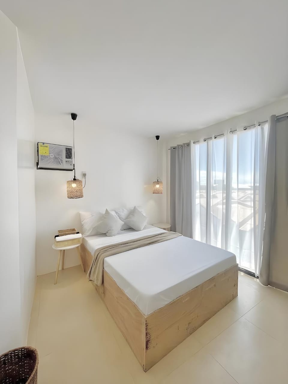 New Modern Suite Near Airport & Beach Apartment in Lapu-Lapu City
