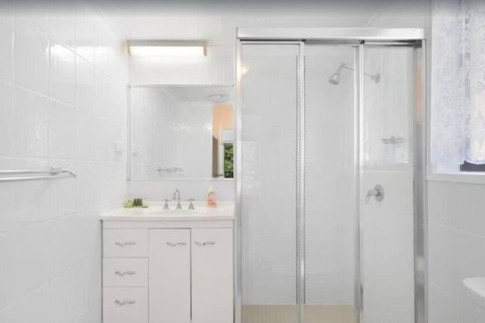 Salerno - Hosted by Burleigh Letting Apartment in Mermaid Beach