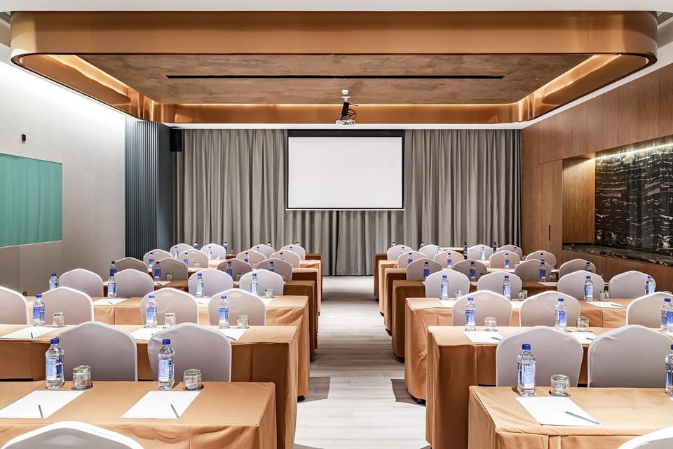 Meeting/conference room