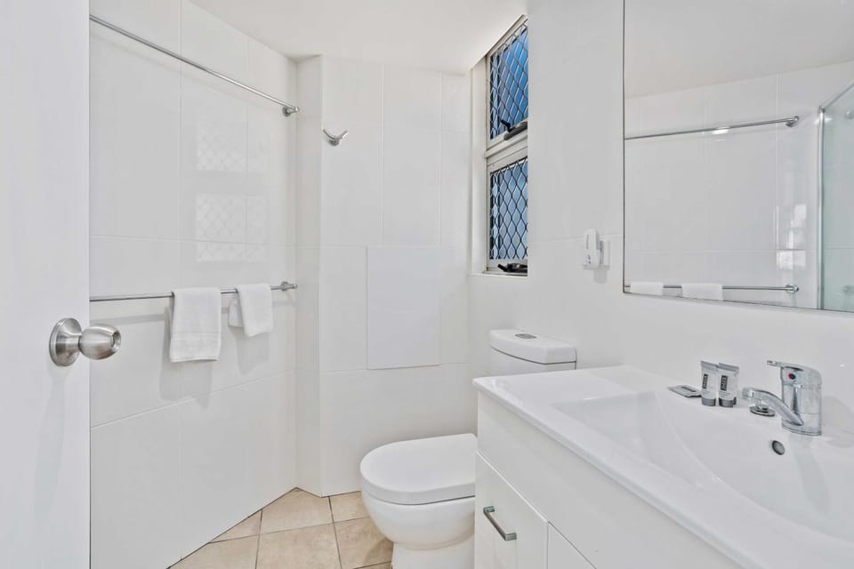 Sandown - Hosted by Burleigh Letting Apartment in Mermaid Beach