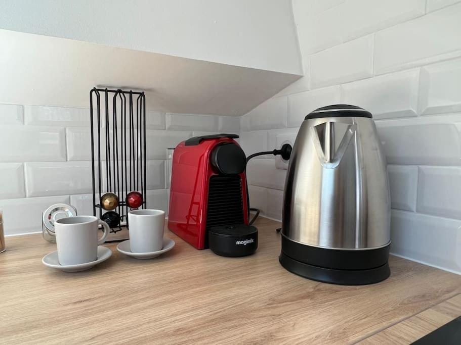 Coffee/tea facilities, Kitchen or kitchenette