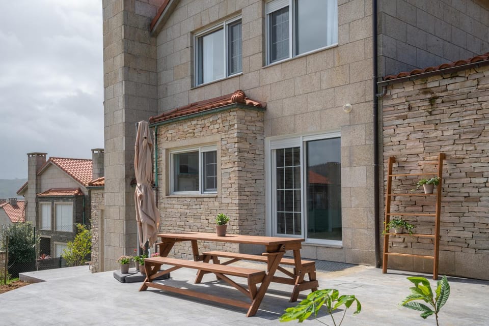 Off site, Balcony/Terrace