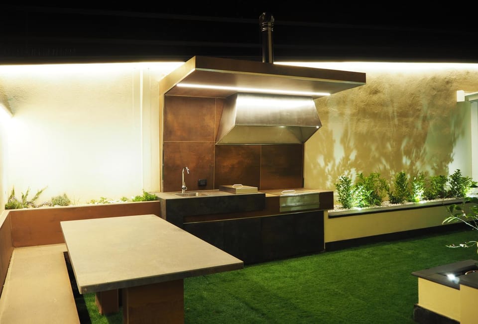 Property building, Balcony/Terrace