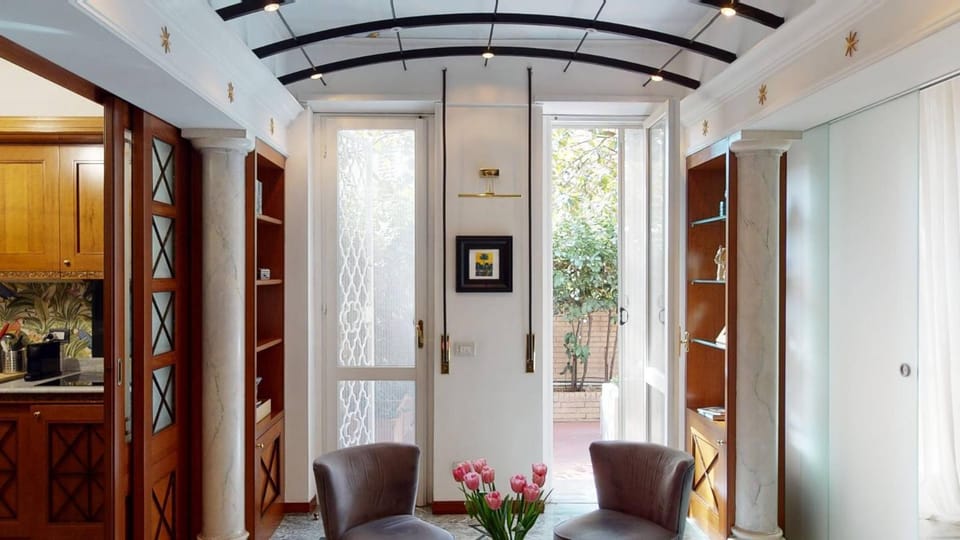 Pietra Papa Suite 99 Apartment in Rome