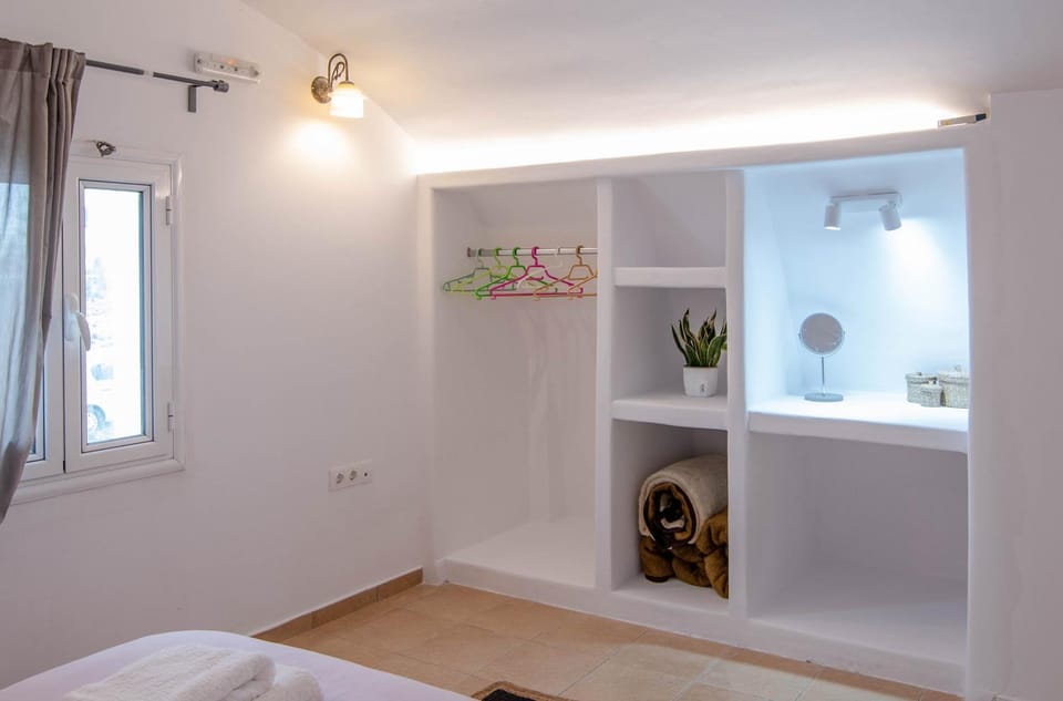 White wave villa, 3min walk from beach Apartment in Kamari