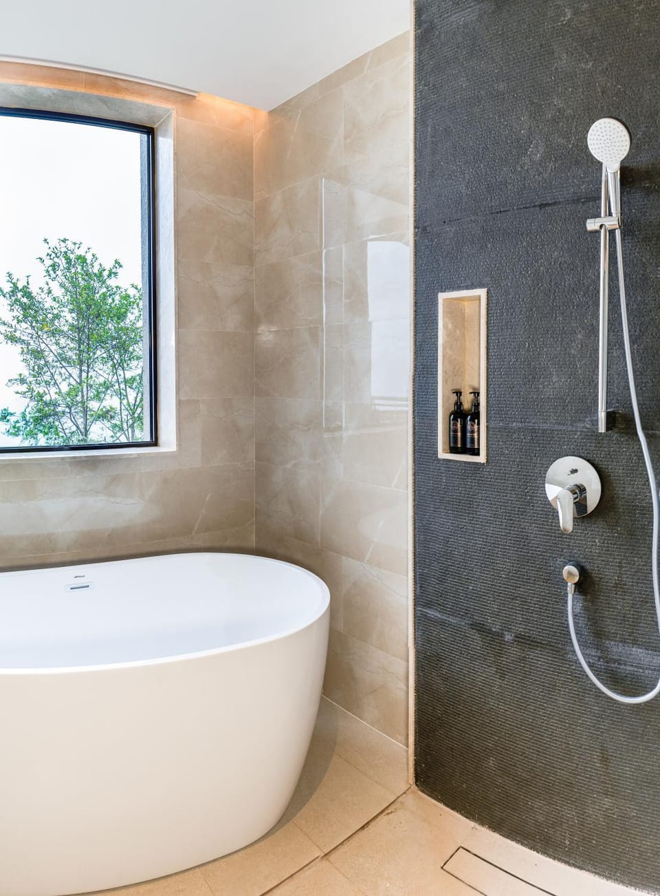 Shower, Bath