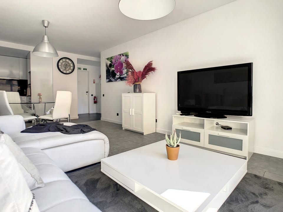 Ocean Breeze by LovelyStay Apartment in Funchal