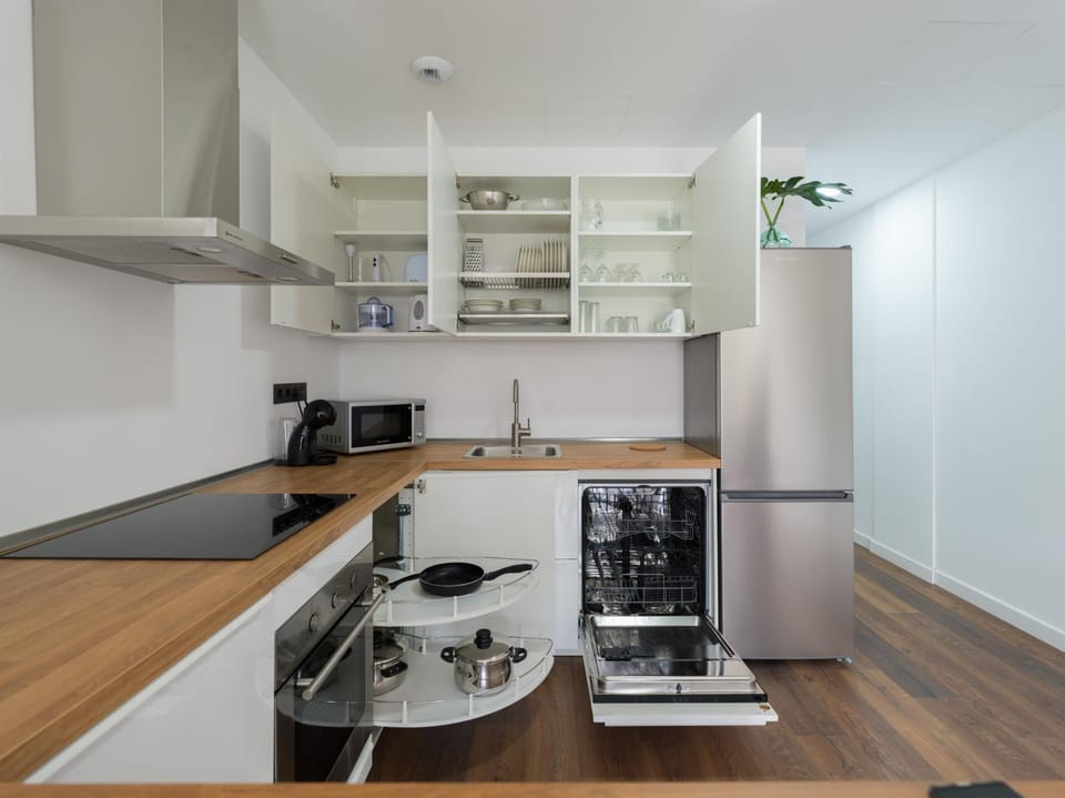 Kitchen or kitchenette