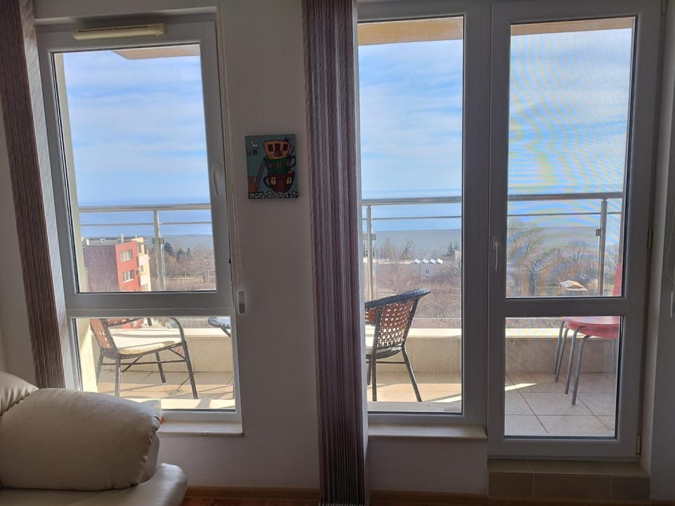 View (from property/room), Balcony/Terrace, Seating area, Sea view